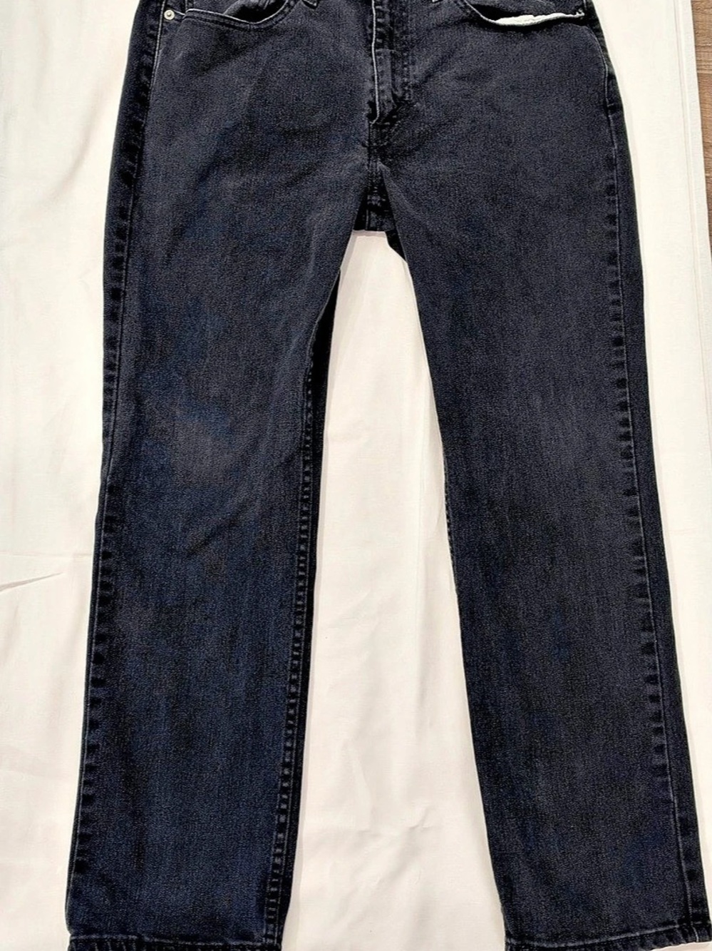 Men- Levi's 514 Slim Jeans